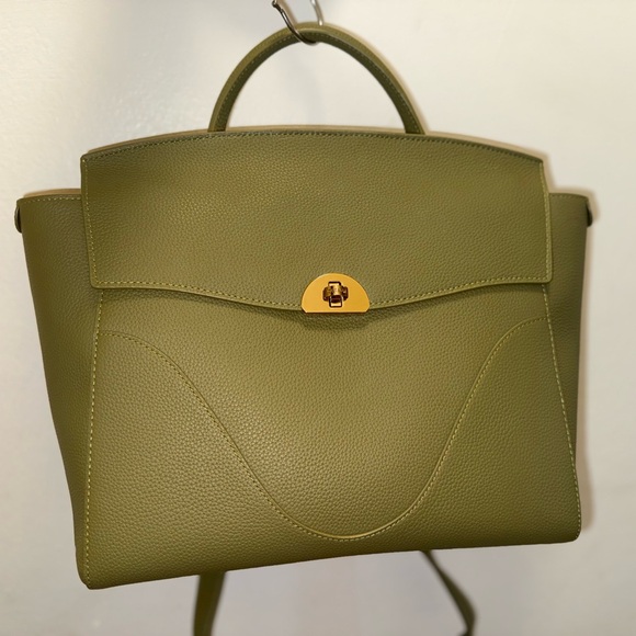 Elegant Olive Green Oleada Wavia Bag